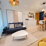 The Palm Central Paris - Comfort And Air Conditioning In The 9Th